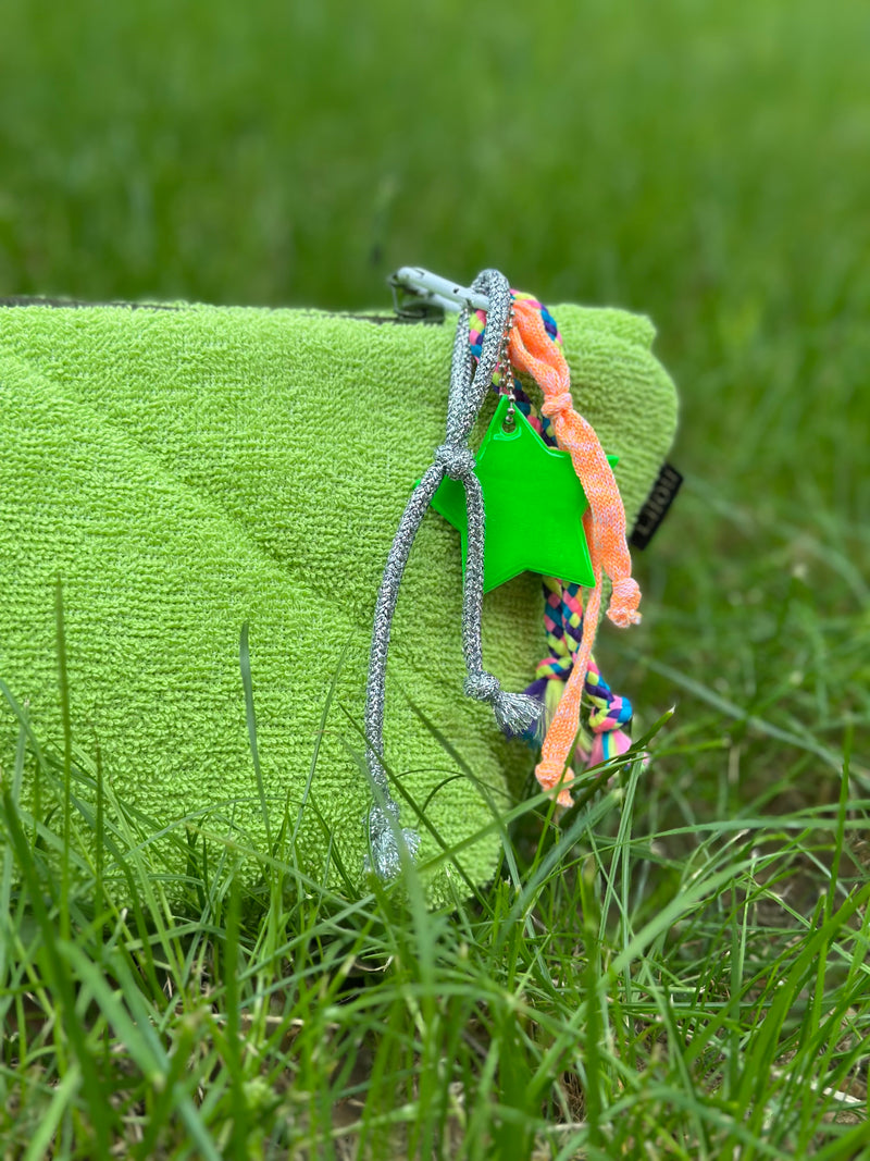Pochette Océane Beach vert anis