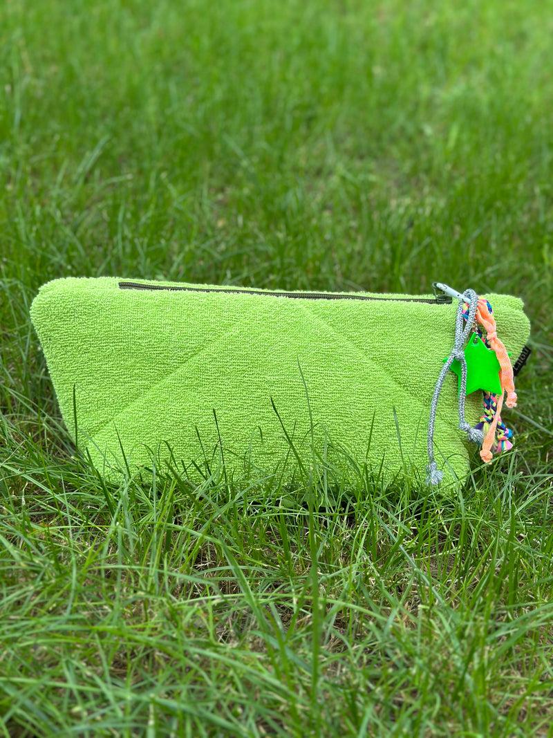Pochette Océane Beach vert anis