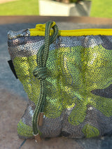 Pochette à sequins médium camouflage détail  LILOU AIX 